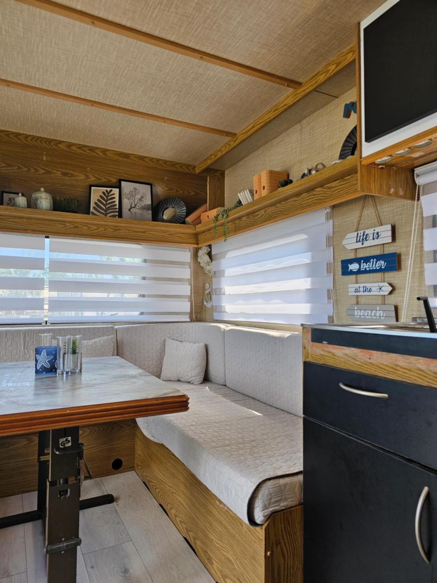 Beachfront Caravans Chernomorets