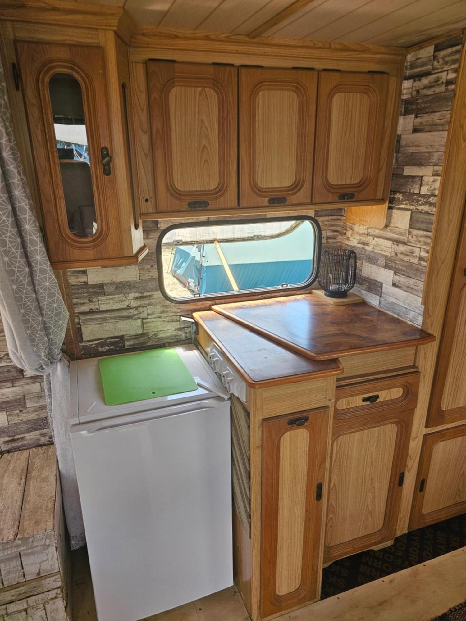 Campsite Beachfront Caravans *