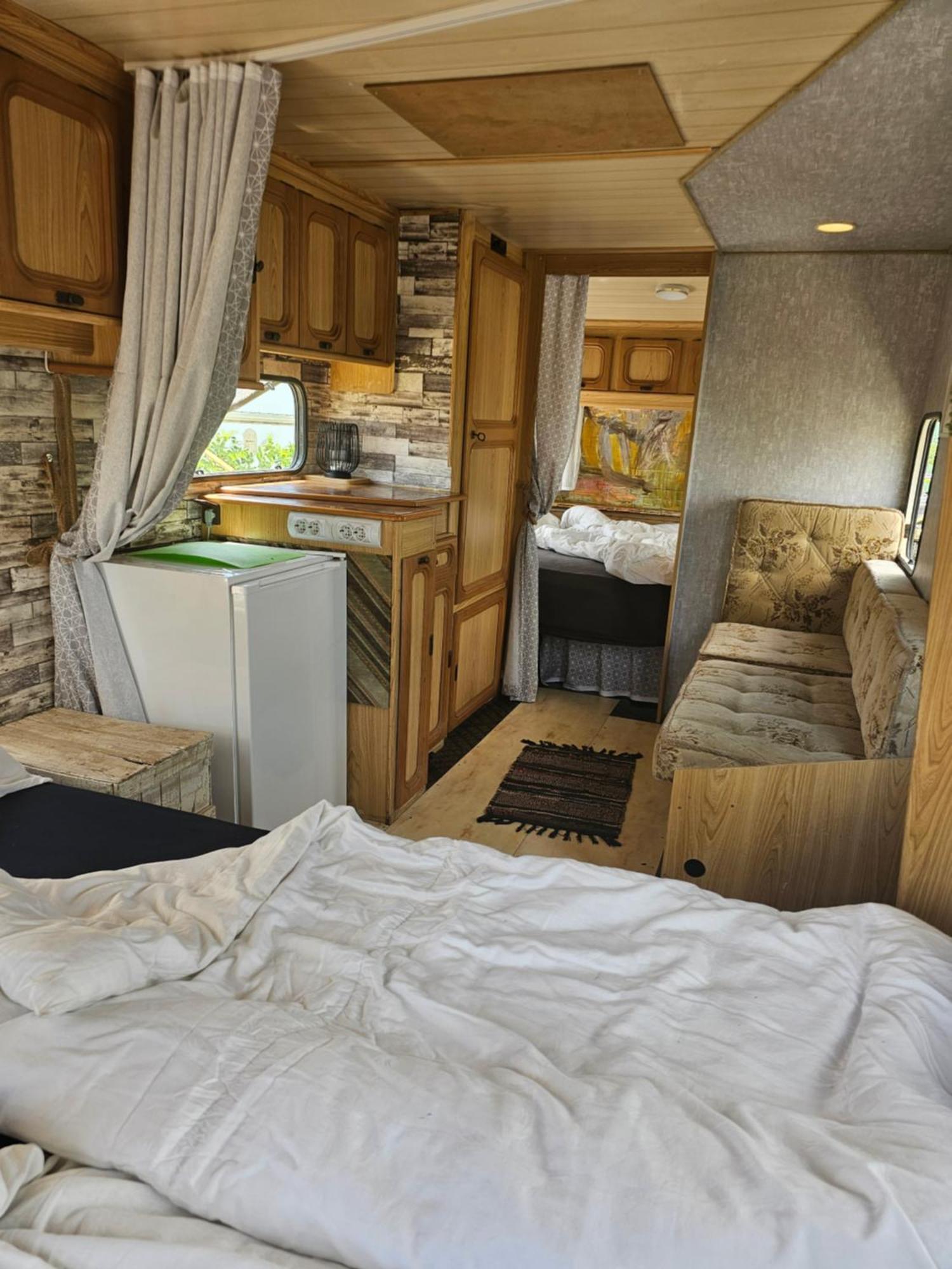 Beachfront Caravans Campsite Chernomorets
