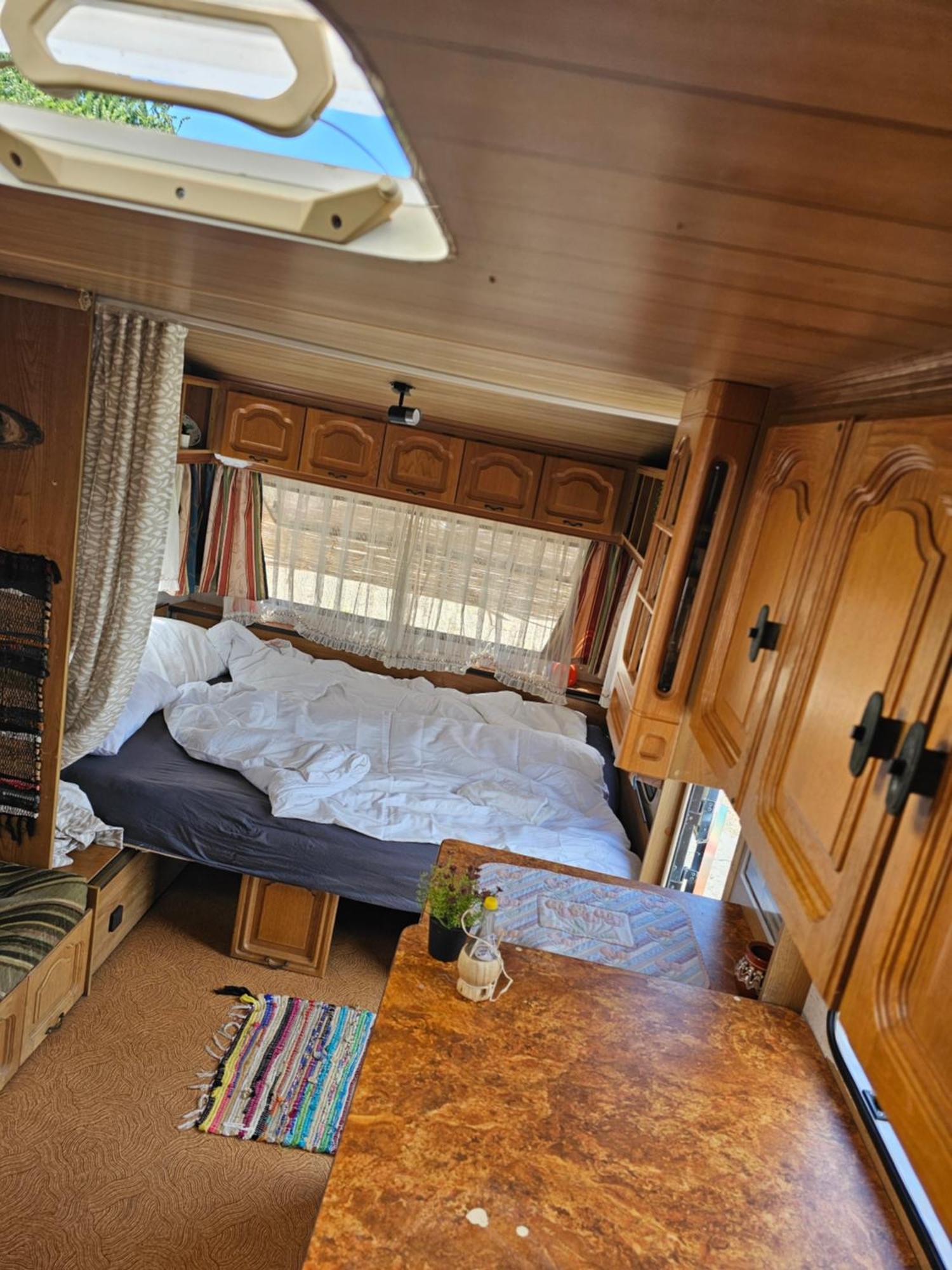 אתר קמפינג Beachfront Caravans צ'רנומורץ