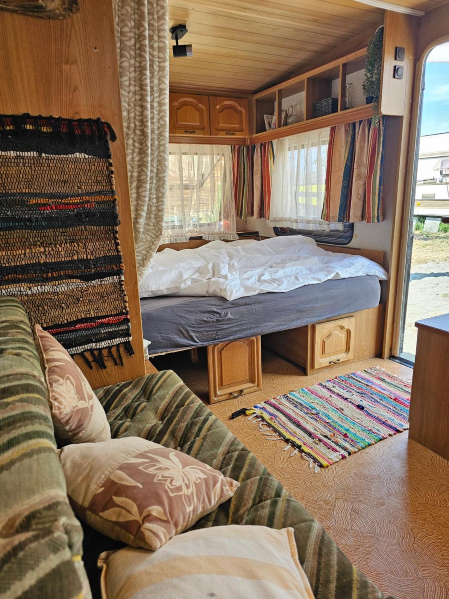 Beachfront Caravans אתר קמפינג צ'רנומורץ